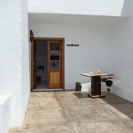 Isolina Boutique - Adults Recommended 4*