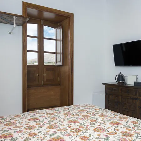 Isolina Boutique - Adults Recommended