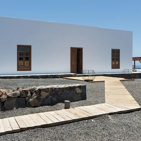 Isolina Boutique - Adults Recommended 4* Mácher