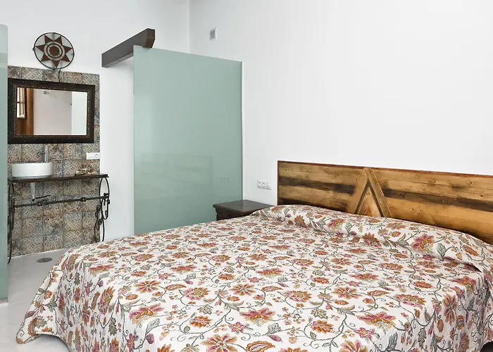 Isolina Boutique - Adults Recommended Otel 4*