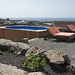 Isolina Boutique - Adults Recommended 4* Mácher