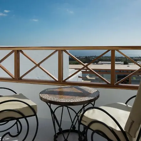 Isolina Boutique - Adults Recommended