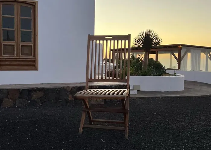 Isolina Boutique - Adults Recommended 4*