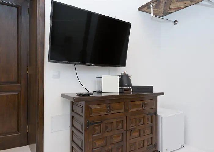 Isolina Boutique - Adults Recommended Mácher