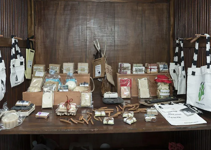 Isolina Boutique - Adults Recommended 4*