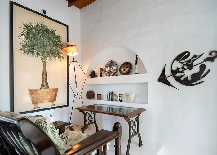 Isolina Boutique - Adults Recommended Macher