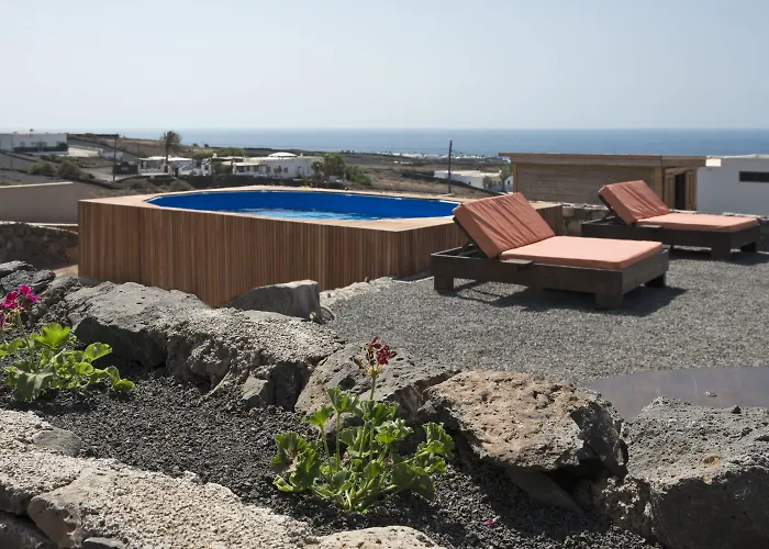 Isolina Boutique - Adults Recommended 4* Macher