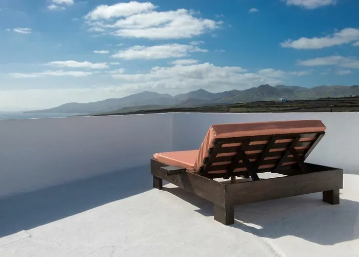 Isolina Boutique - Adults Recommended 4* Macher